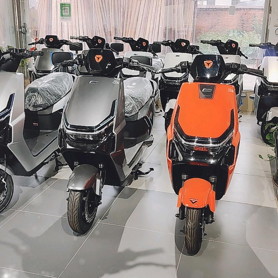 雅迪电动车(城西路店)专用号