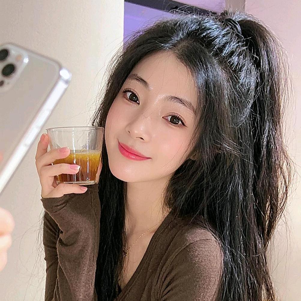 卖厨卫的小姐姐