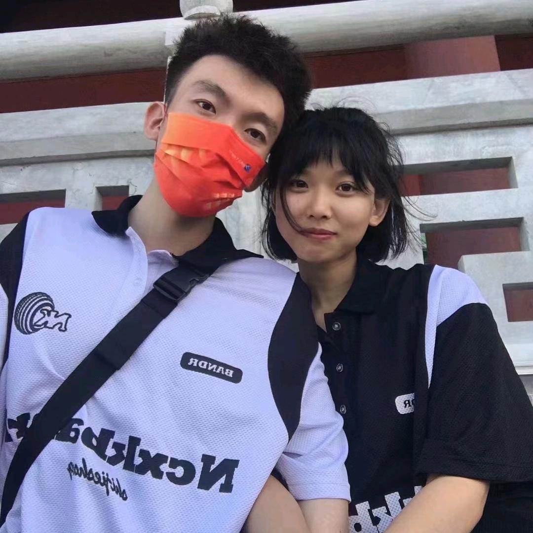 🌈努力搬砖的小曹