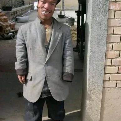 大米CEO雷爷