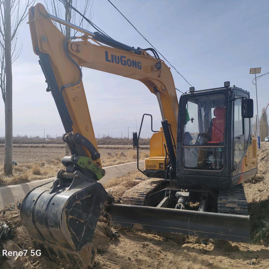 挖机强哥(酒泉）