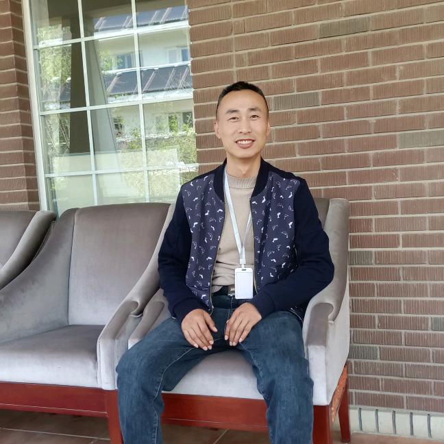 我是杨校长(副的)