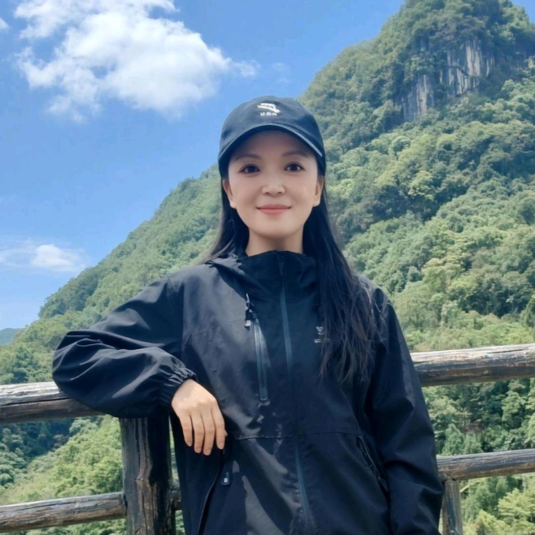 美女😁😁