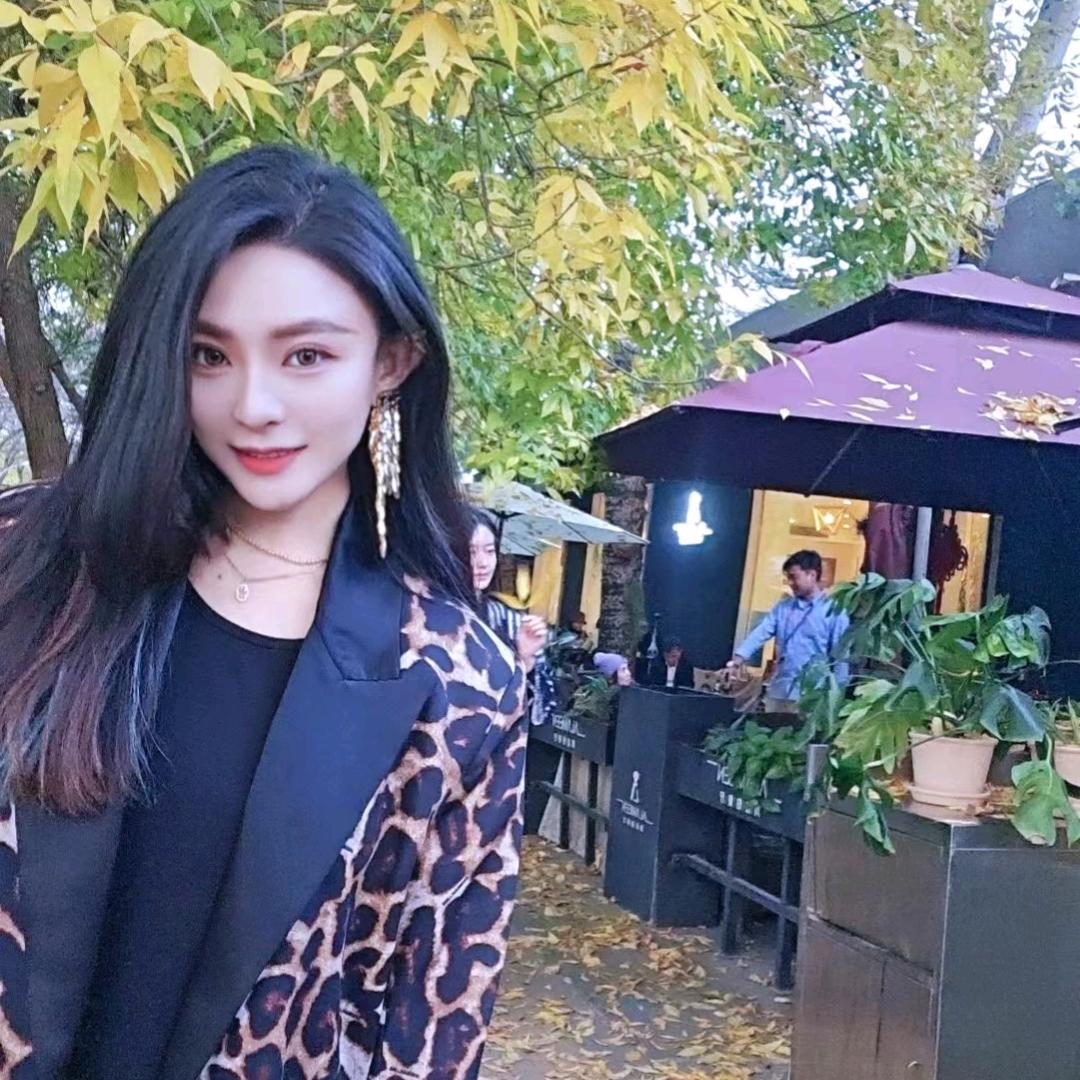 桐小语古筝（直播回大号了兄弟们）