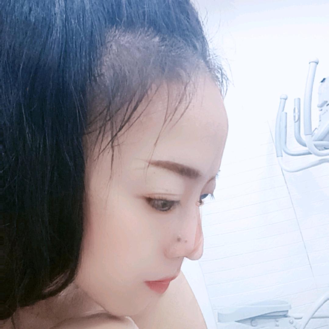 曹无敌女装