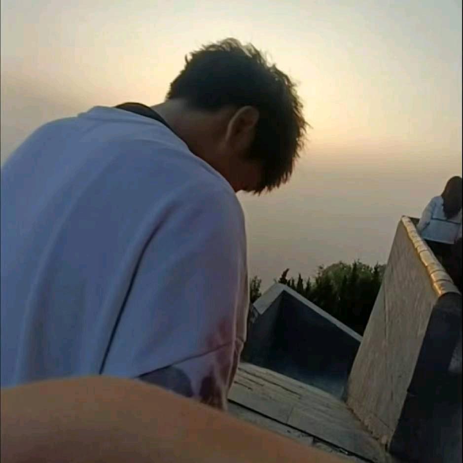 一条淡淡淡淡淡水鱼°