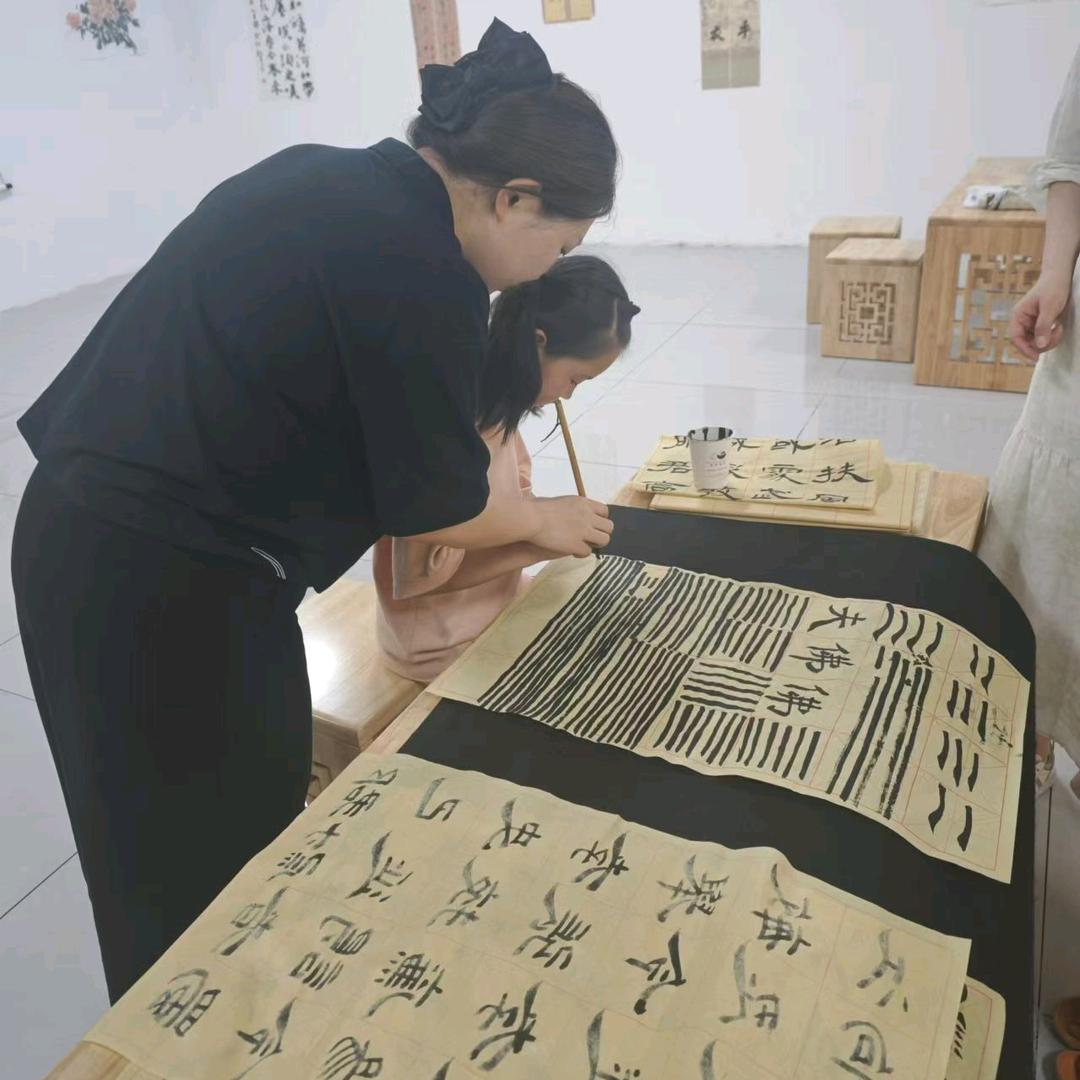 会写字的菲菲