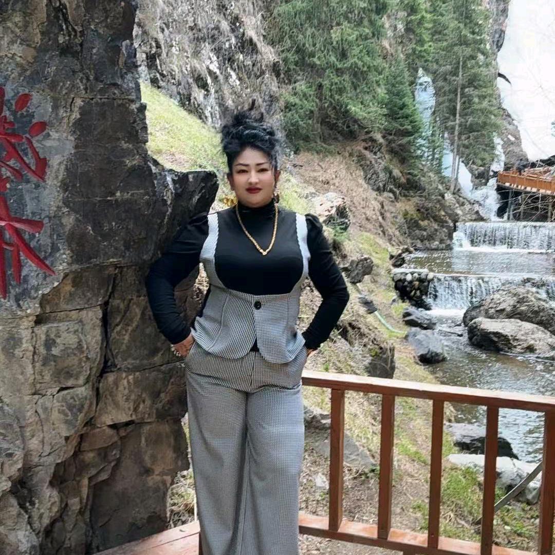 英吉沙彩乐娜孜