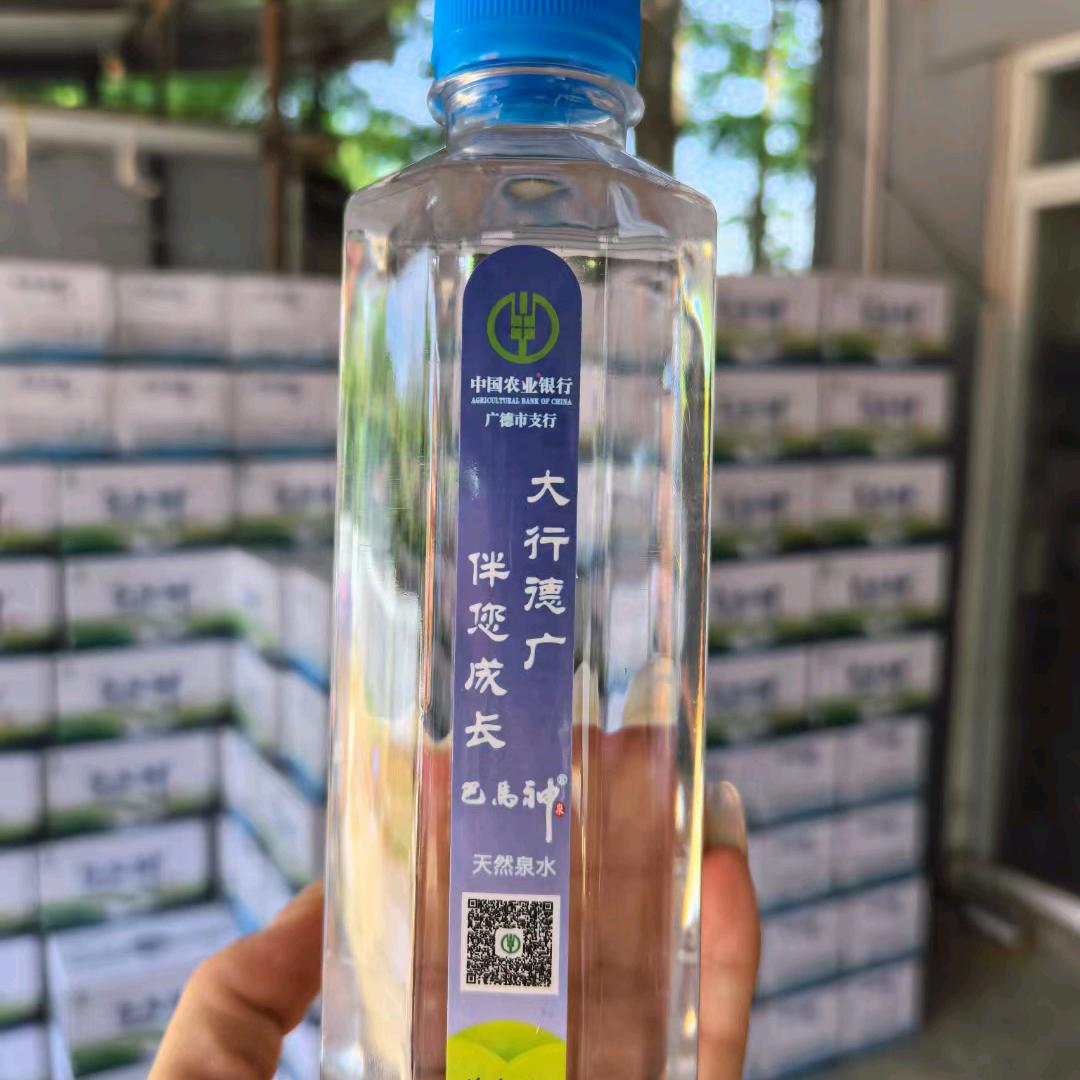星空月下，许谁一世温柔。