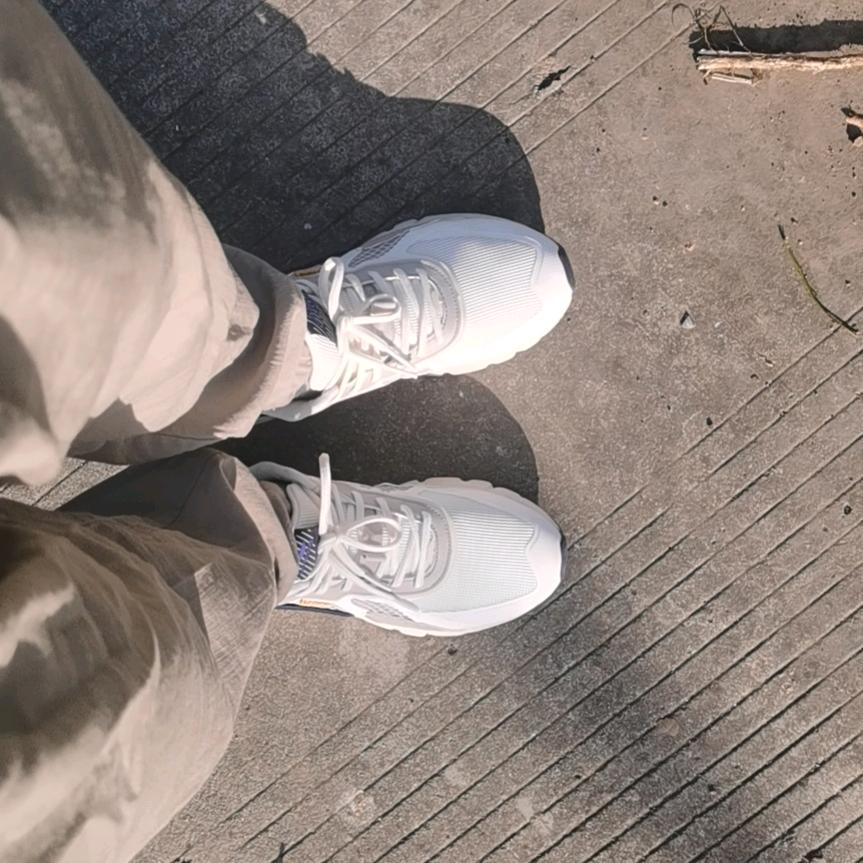 别闹-