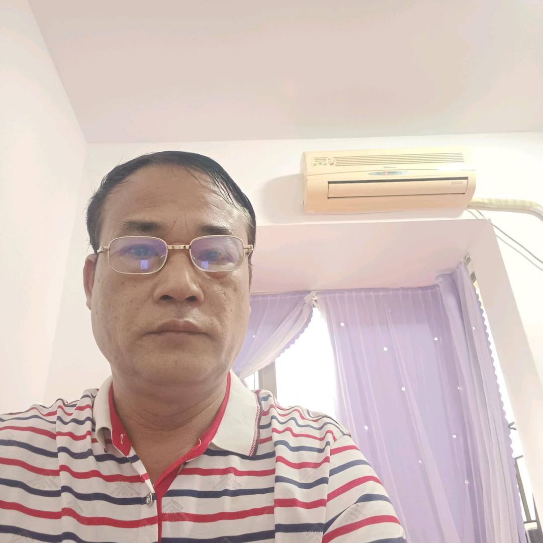 刘雄文