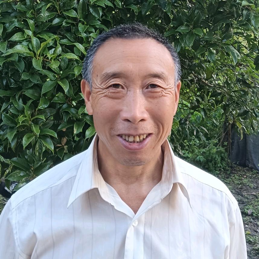 农二哥(下午一点八分开播)