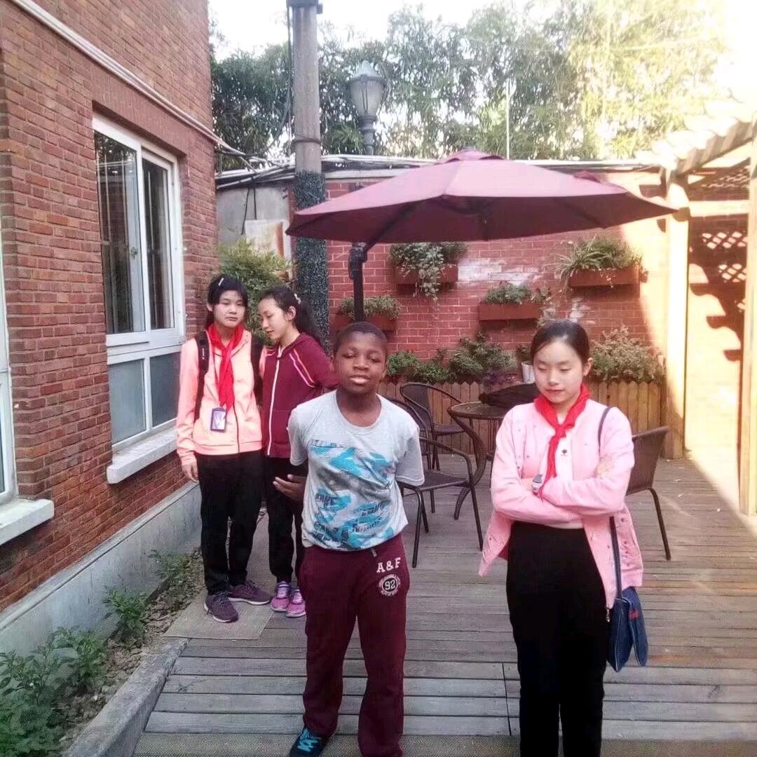 有缘千里来相聚