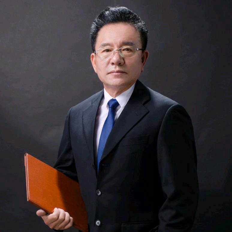 高校长的九个幼儿园