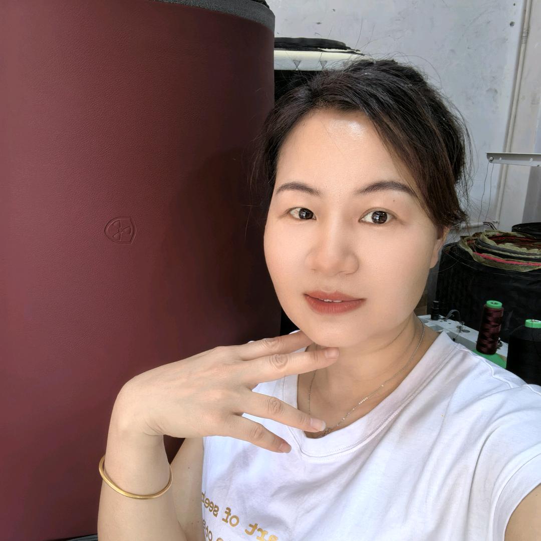 西昌晓杨汽车脚垫