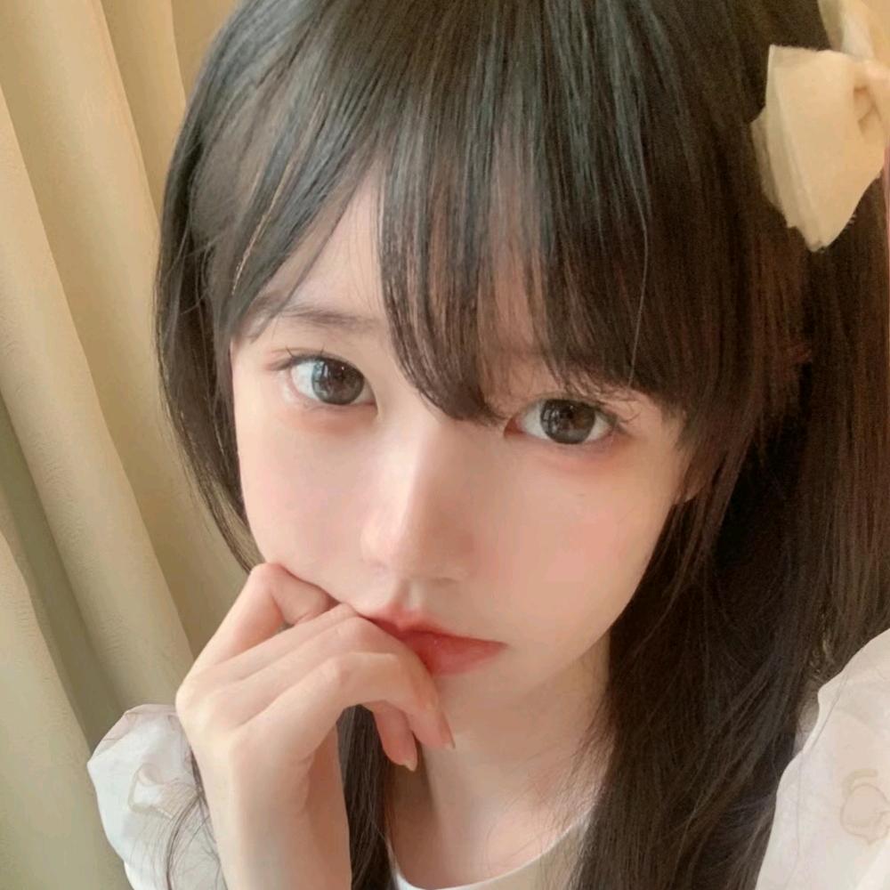 微微一笑很倾城。