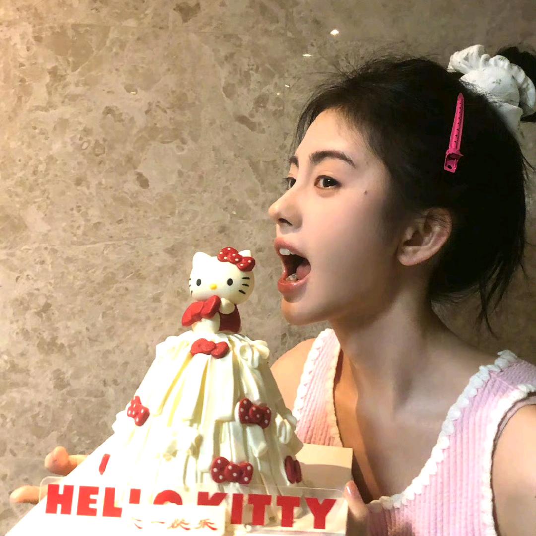 悲伤炸鸡翅🍗.