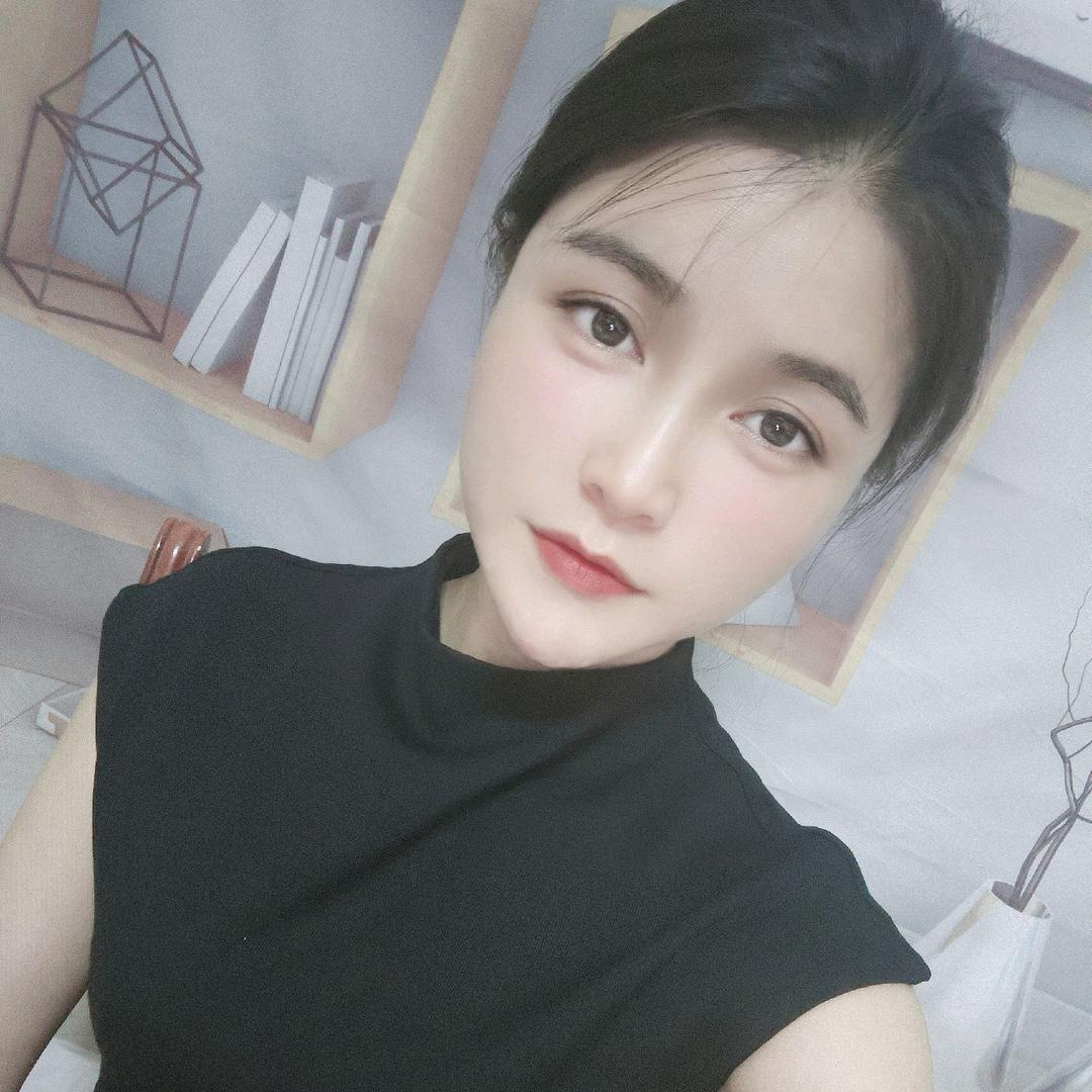 上林眉形紫涵