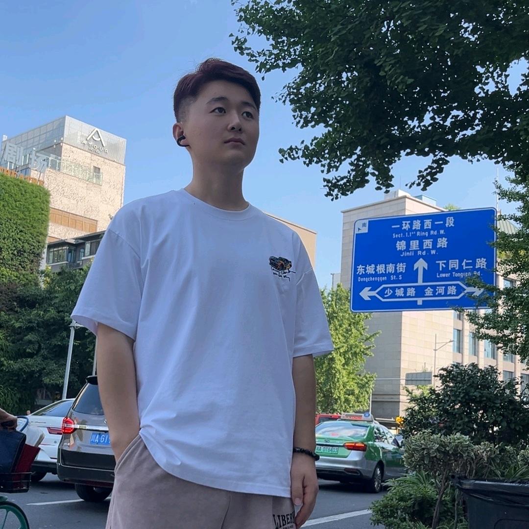 小甄热爱生活😘