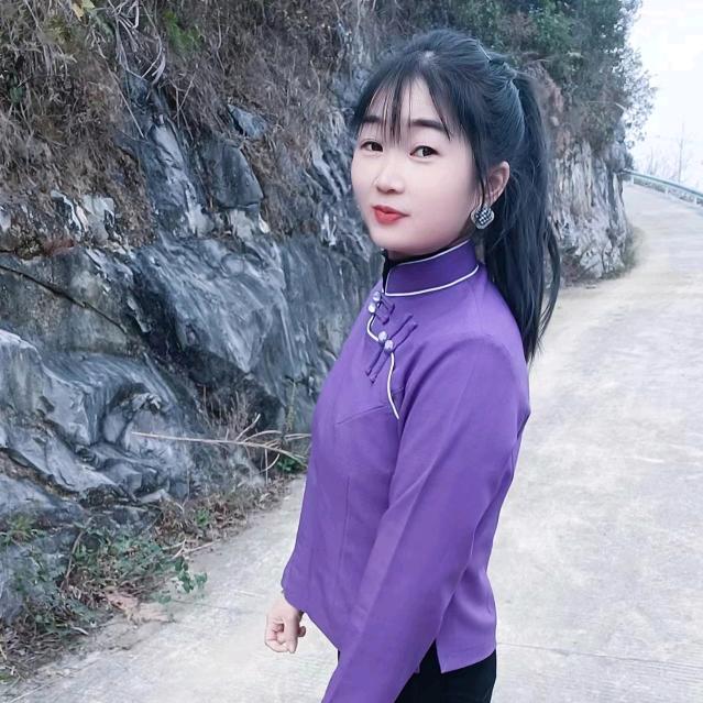 阿艳  、不忘初心