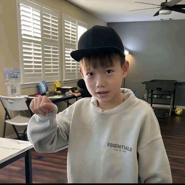 不止.