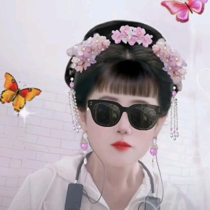 愛唱歌的小哥哥上午九点到十一点开播