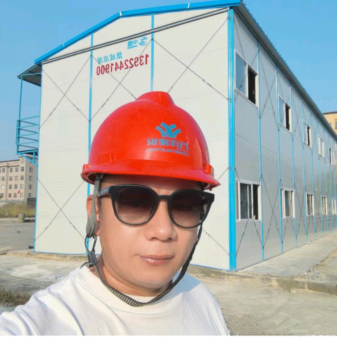 中鑫临建集装箱厂家