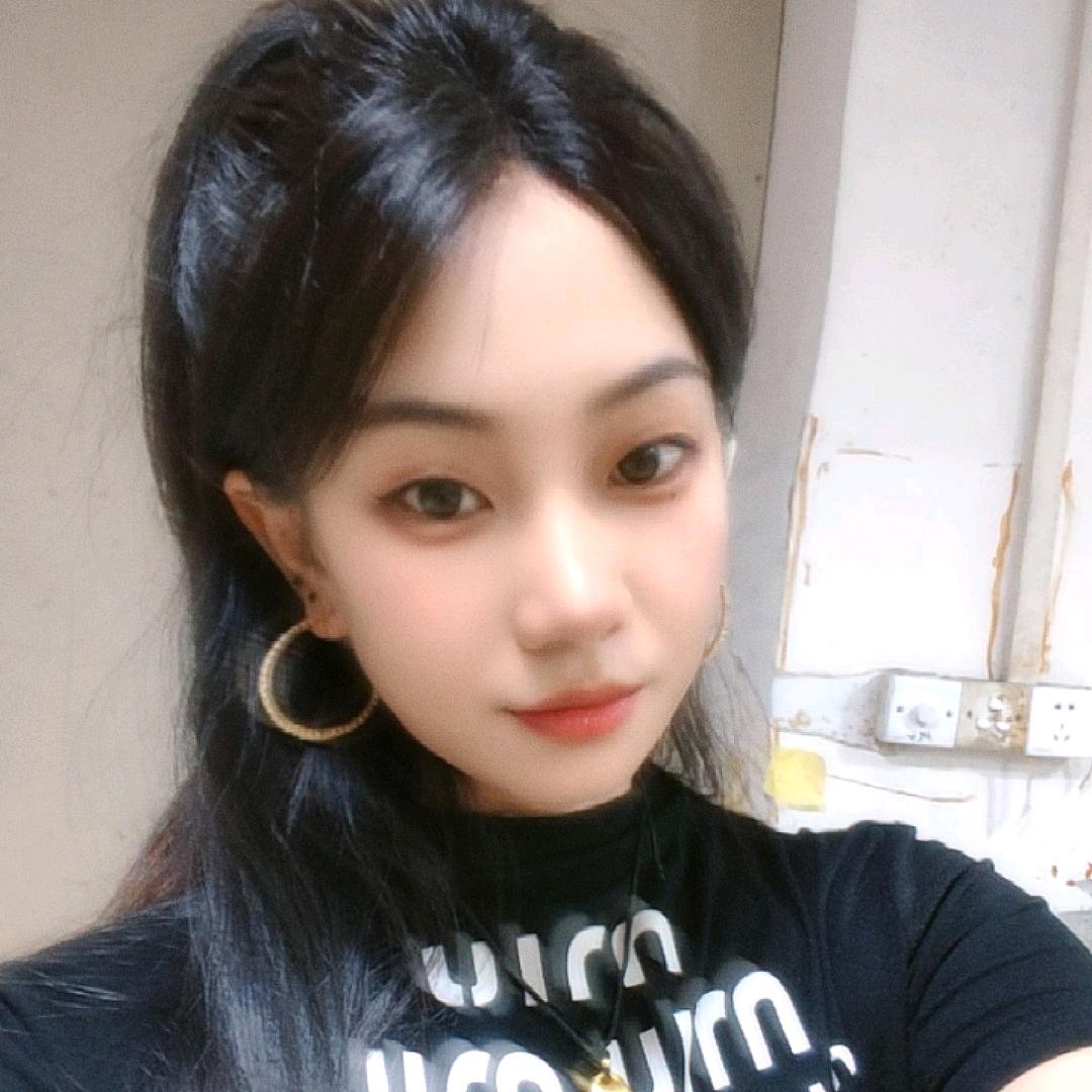 㣻罖