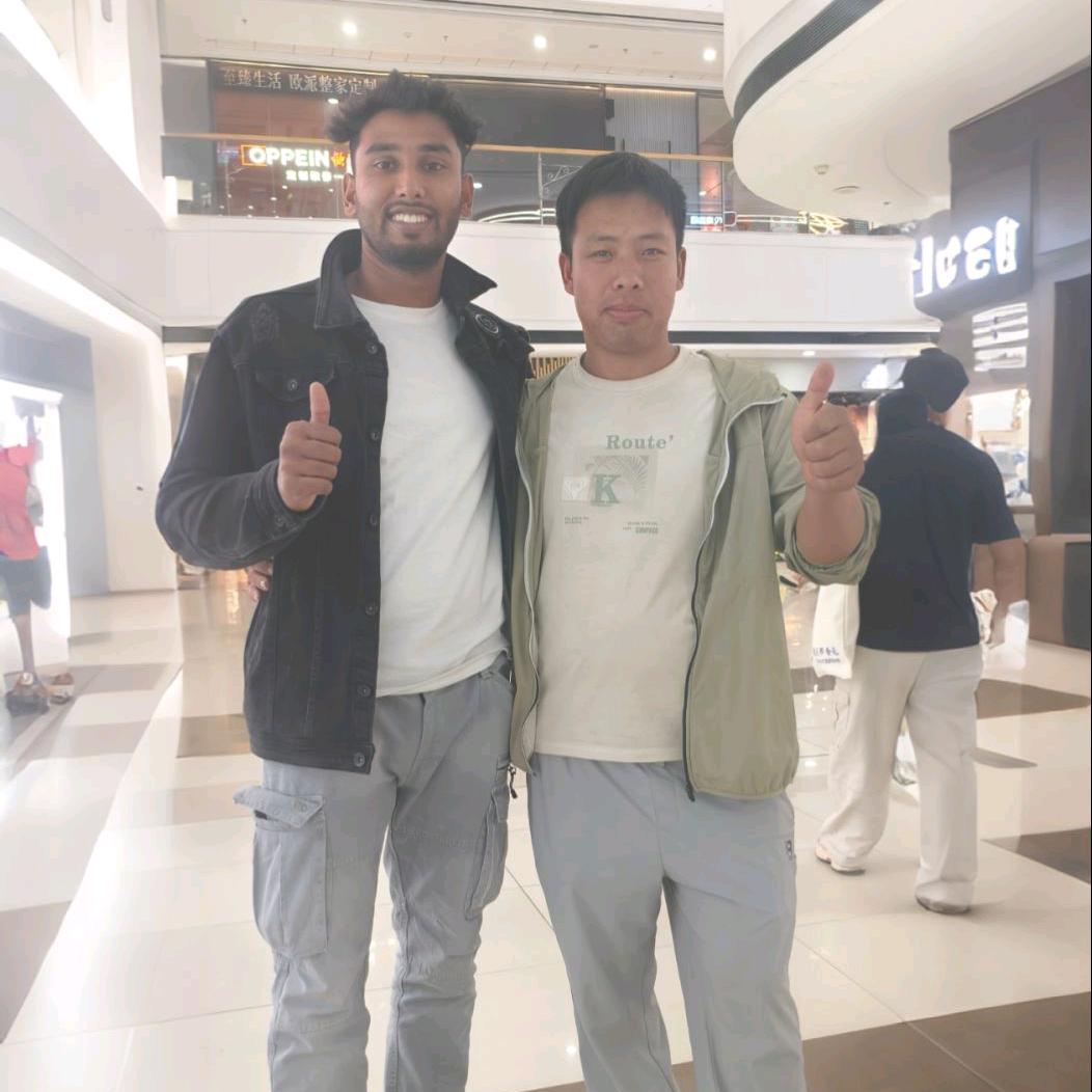 贩卖快乐的小熊