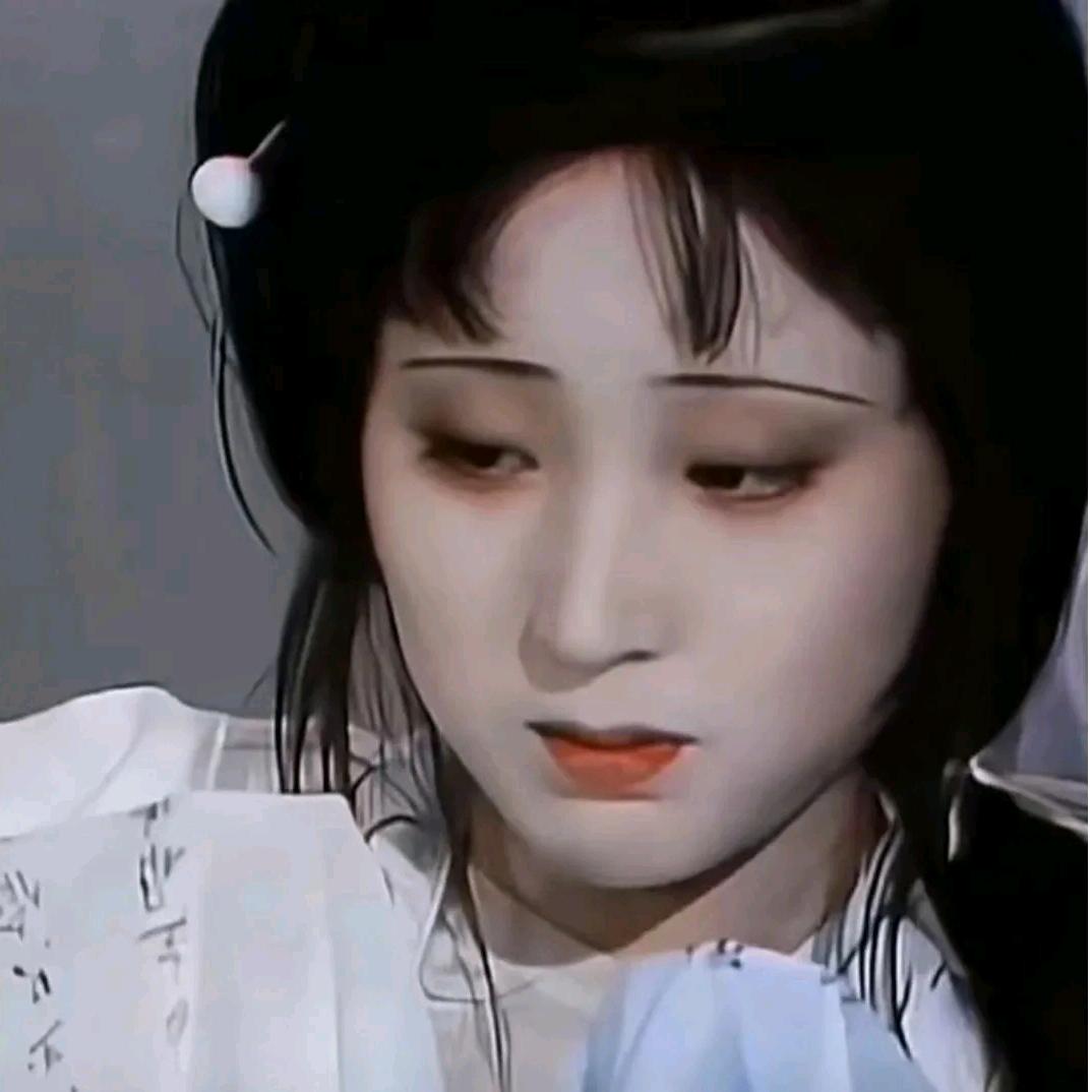 黛影轻摇