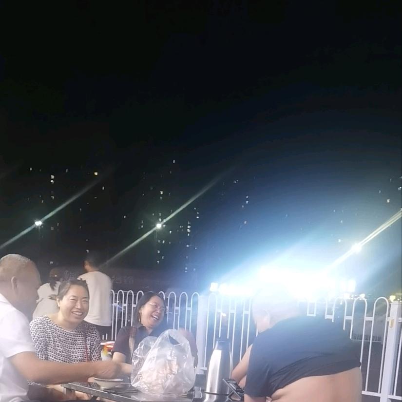 飞