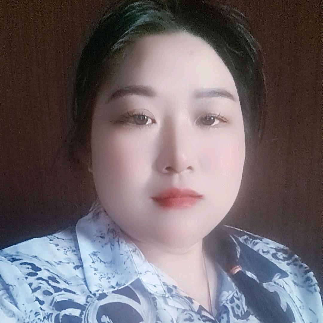 刘英