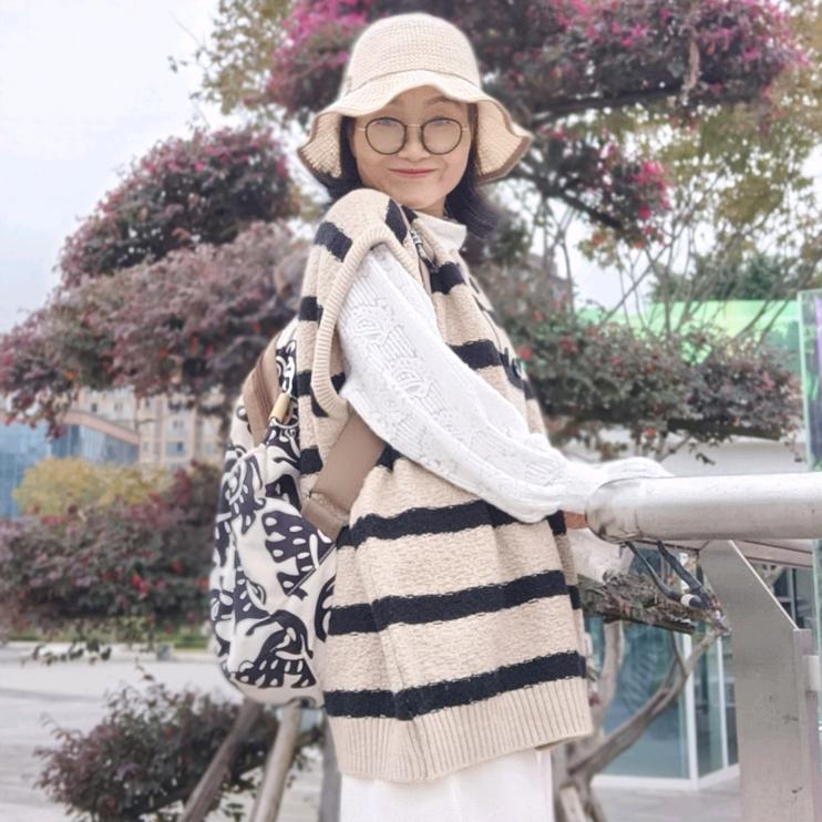 长斑的女人(橱窗有好物)