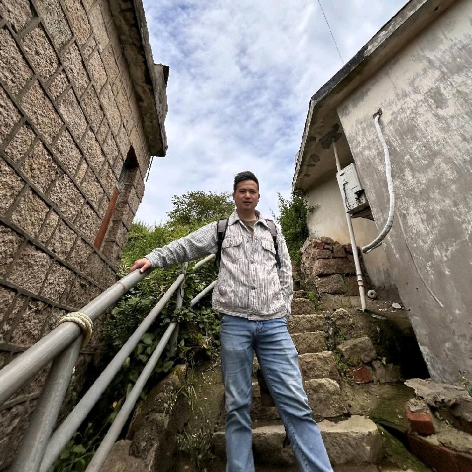 七色彩虹—支小军