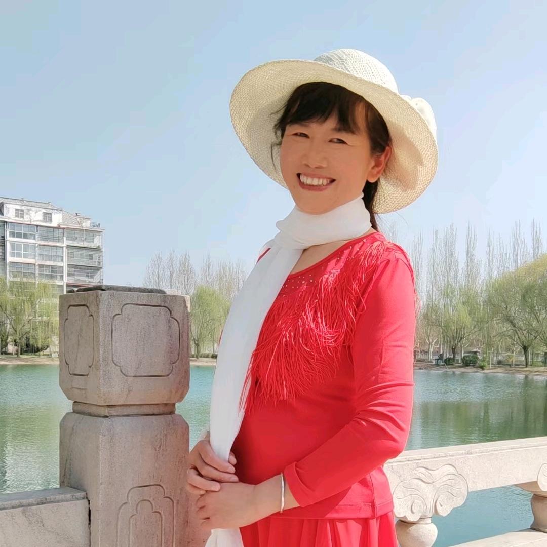 ぺ彩虹（橱窗有好物）