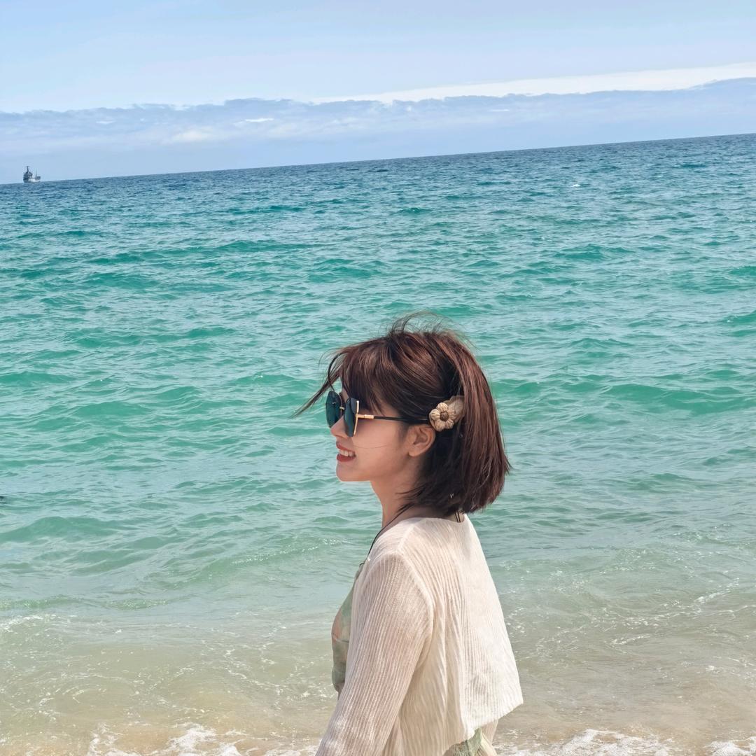 小莓气泡水呀