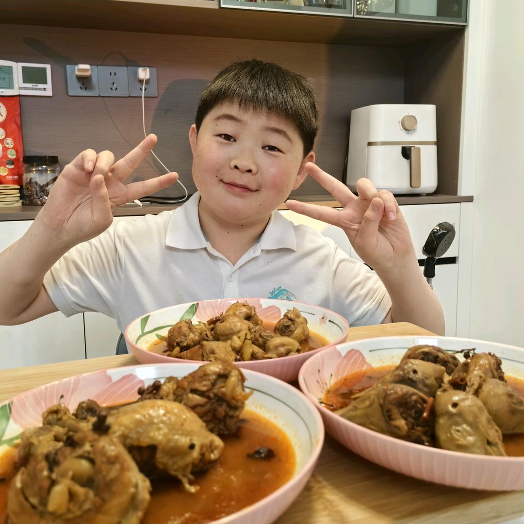 大宝吃不饱