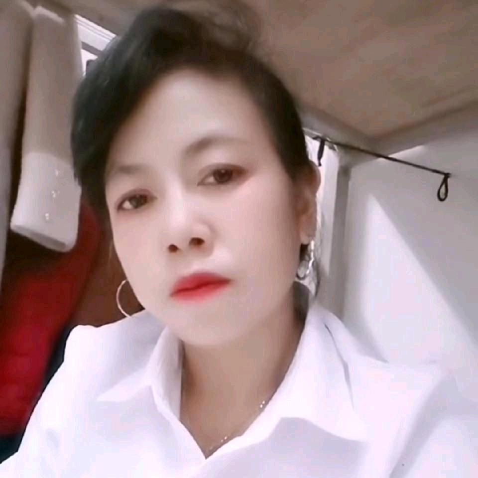 韦英