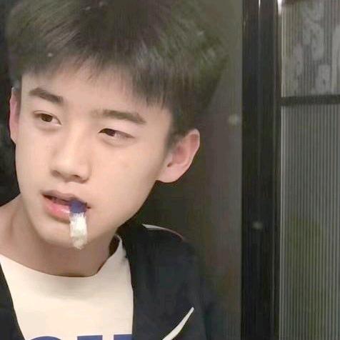 🏰🏰比奇堡最帅的男人