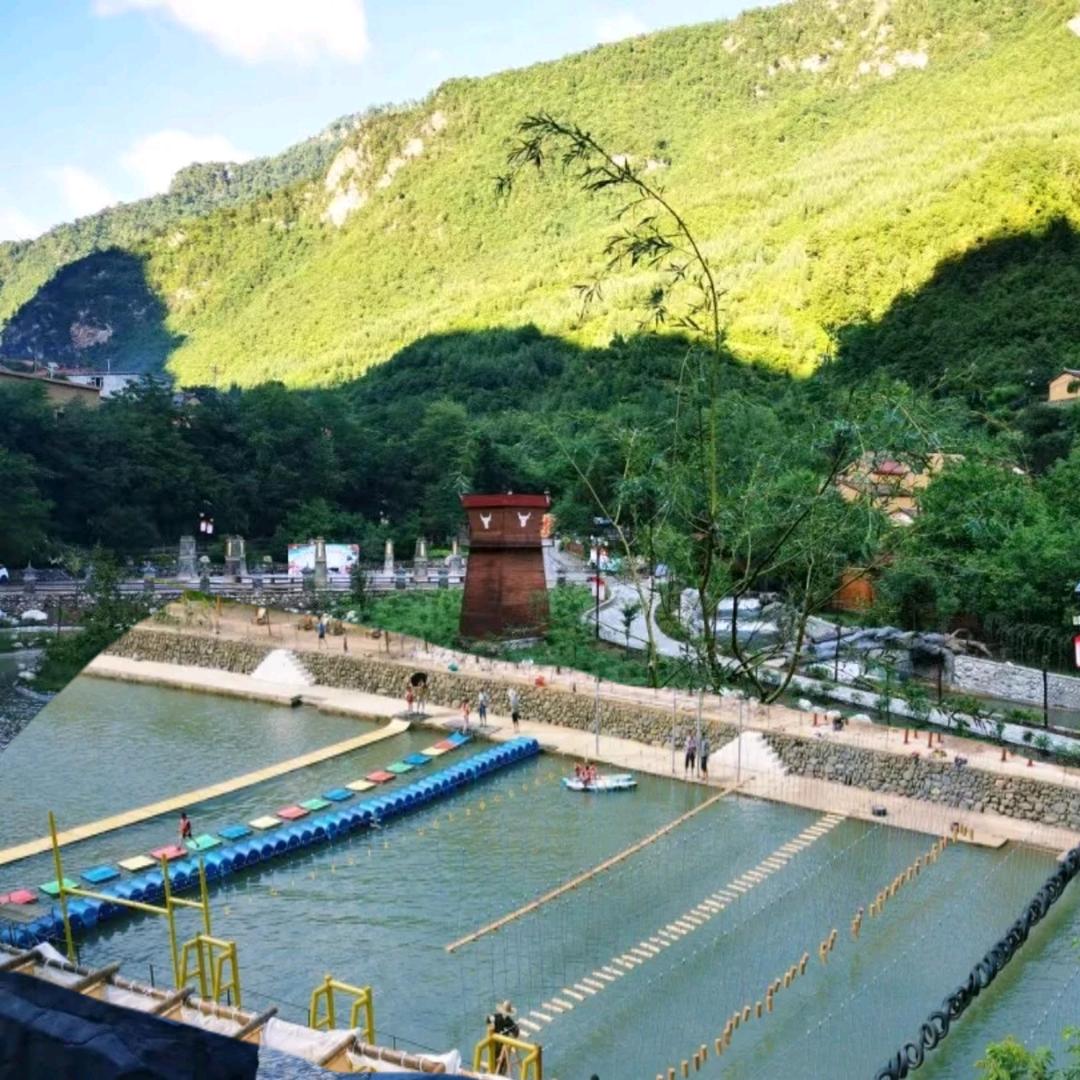 宕昌县鹅嫚沟岳藏甫水世界