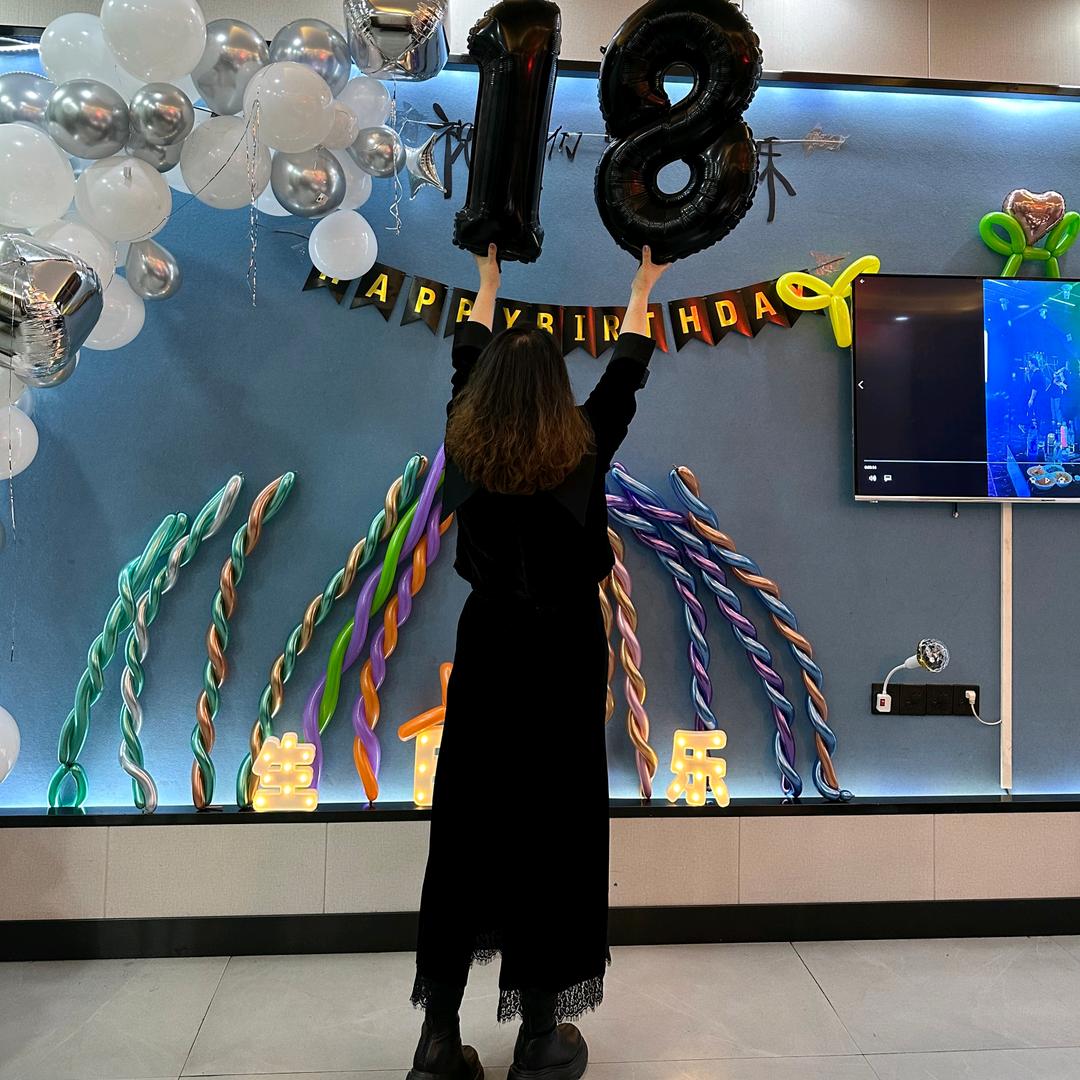 亲爱的，热爱的