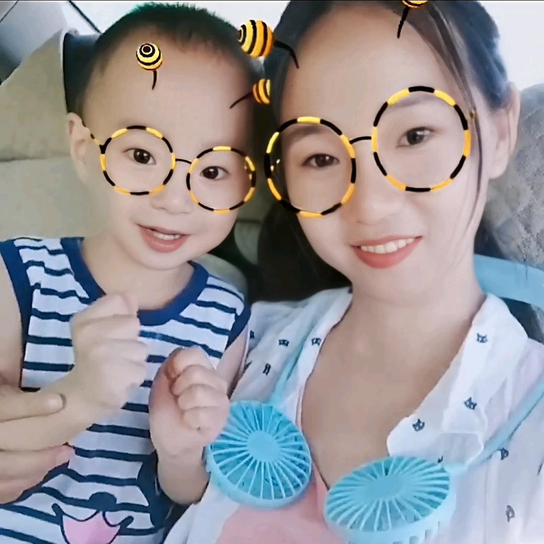 爱小猫