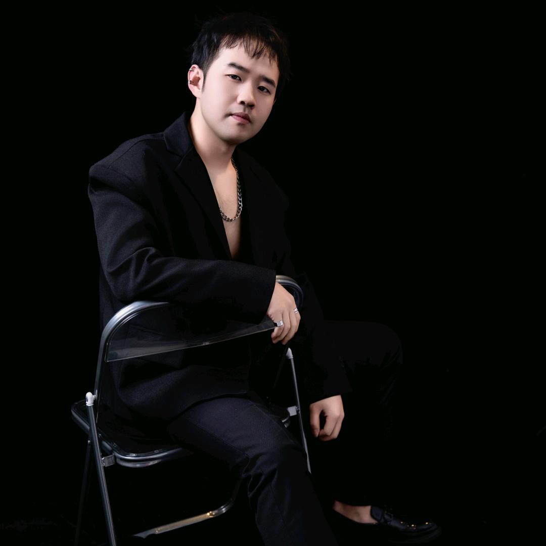 ── 展开 982条回复 ⌵   🪳