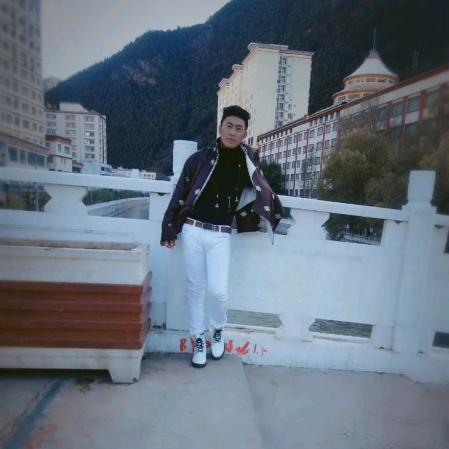 🤘江达男孩🤘