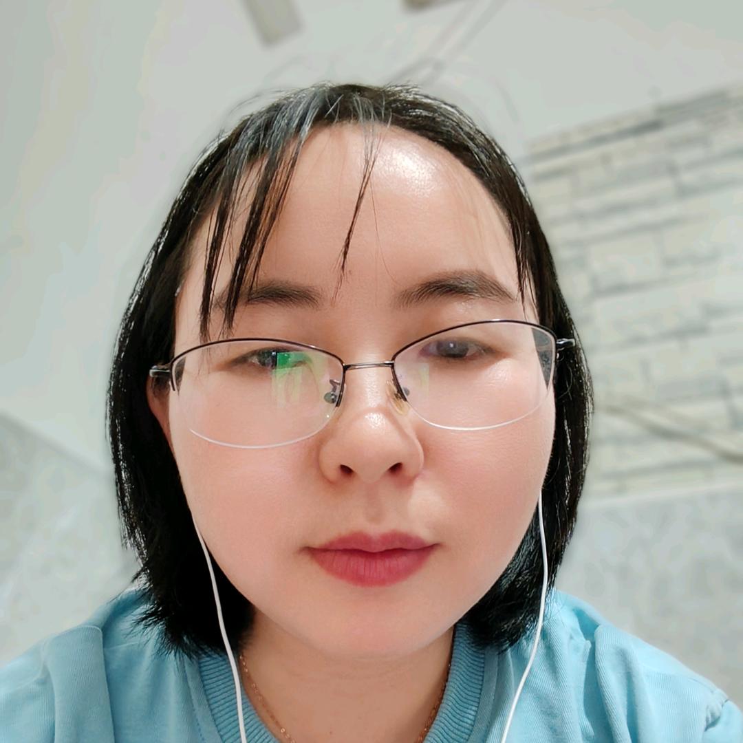 花花🦋（准备每晚九点开播）