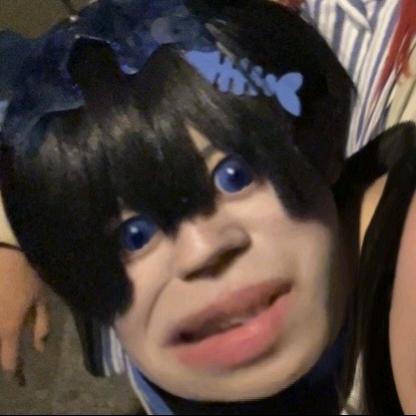 白璟璟璟