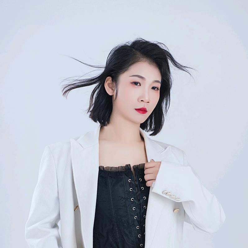 莱阳教舞蹈的小刘（乙慧）