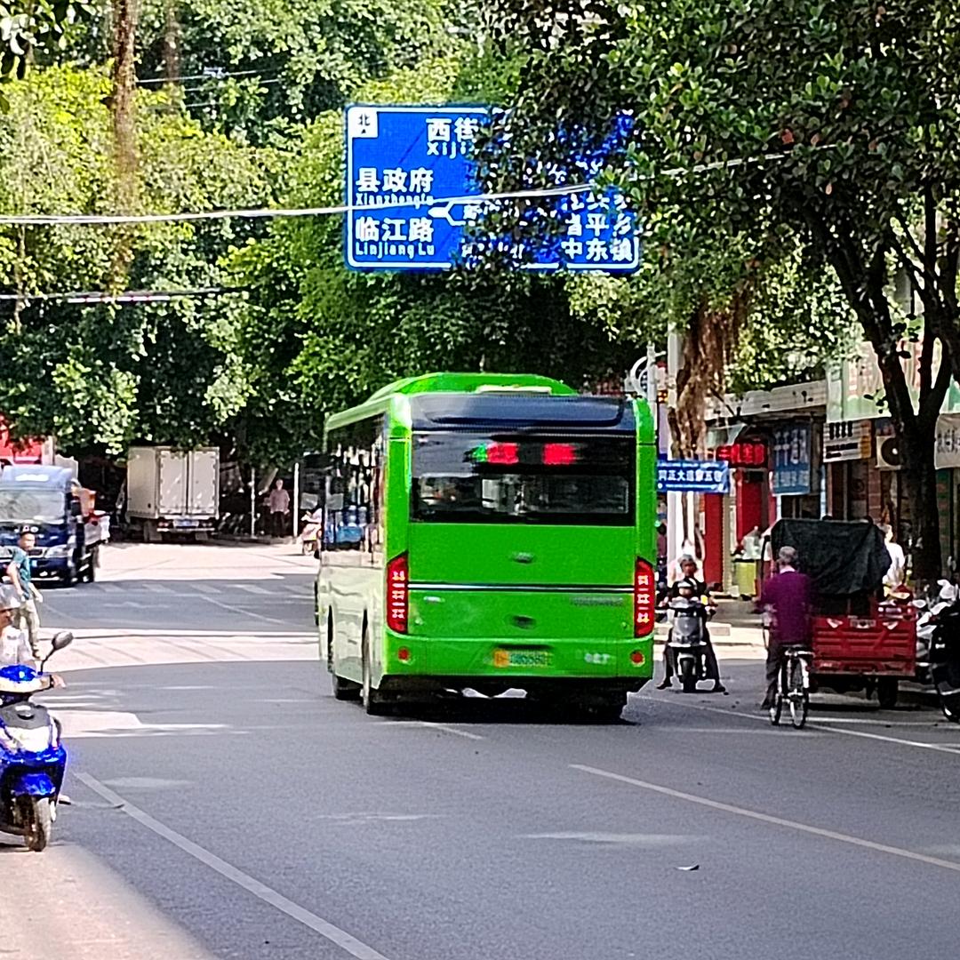 扶绥公交行