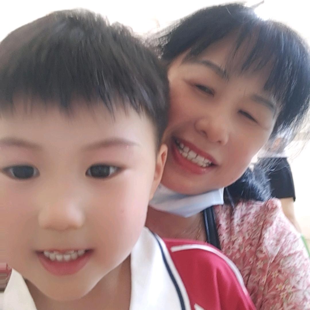 魏义英