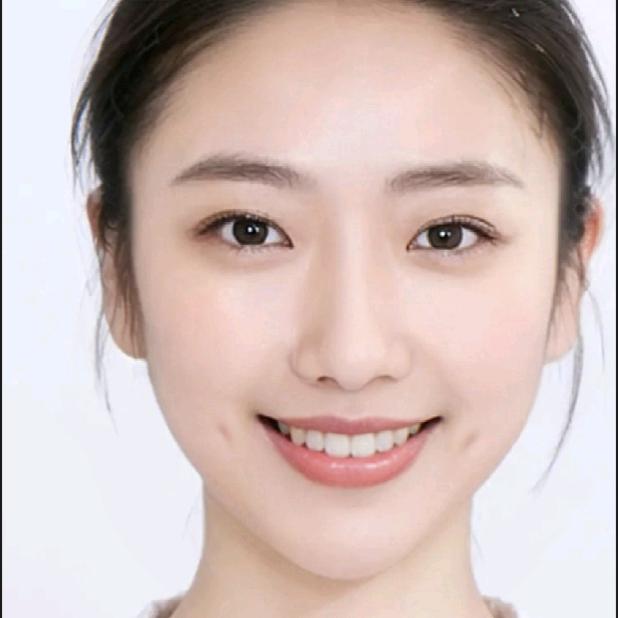 笑笑梨涡